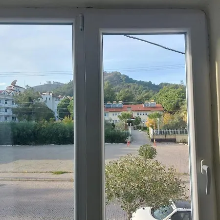 Feriehus Great Location, Private Garden 2 Min Walk To