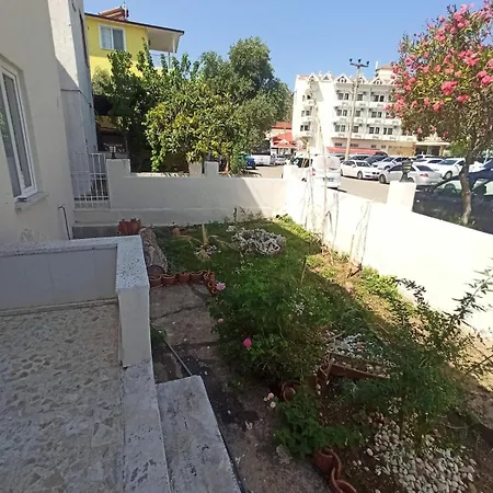 Great Location, Private Garden 2 Min Walk To Vakantiehuis *